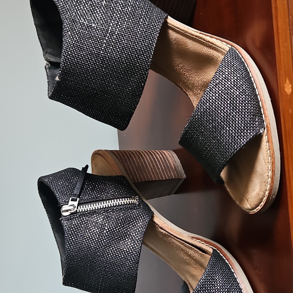 Tom's Black Women's Heeled Sandals